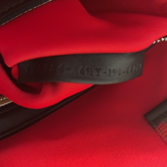 Authentic Fendi Pequin striped bag. This can be unisex - Picture 12 of 13